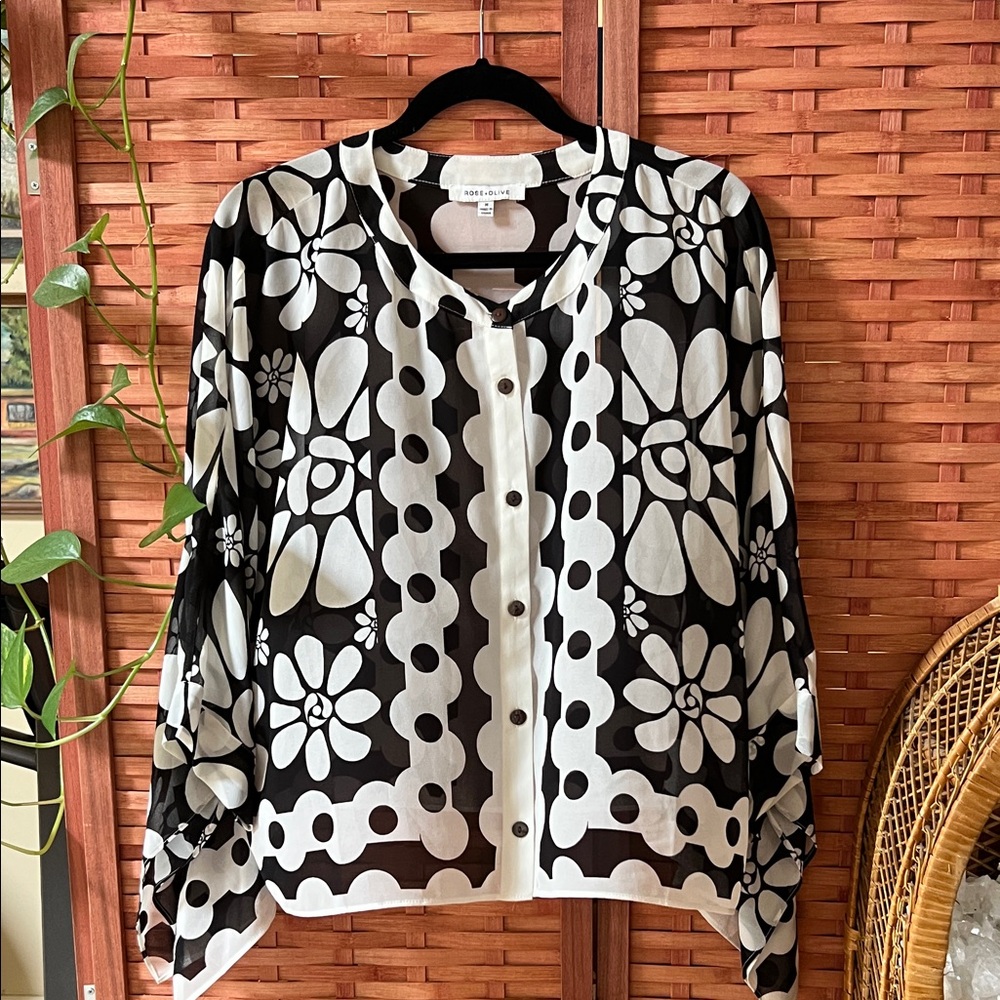 Rose + Olive Black and White Top